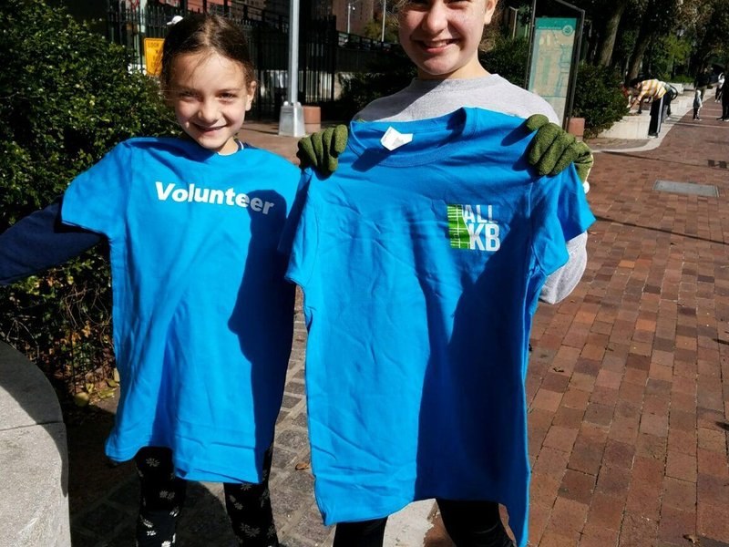 St. Francis Xavier Environment Ministry hosted a Clean Up Day at Glick Park next to the East River
